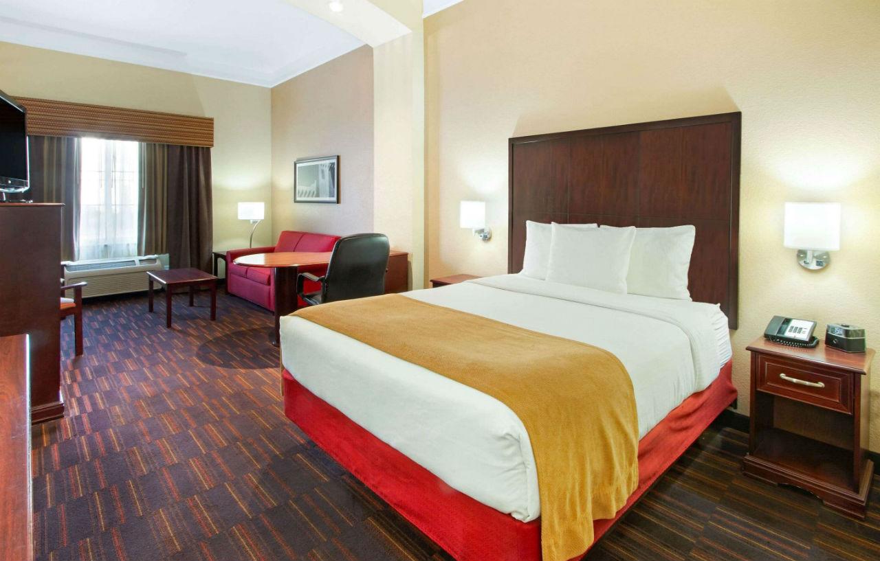 La Quinta Inn & Suites By Wyndham Albuquerque Midtown Exteriér fotografie