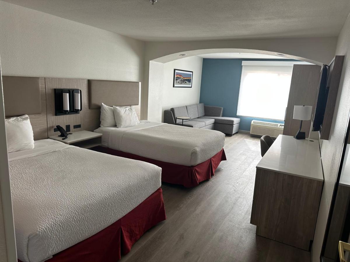 La Quinta Inn & Suites By Wyndham Albuquerque Midtown Exteriér fotografie